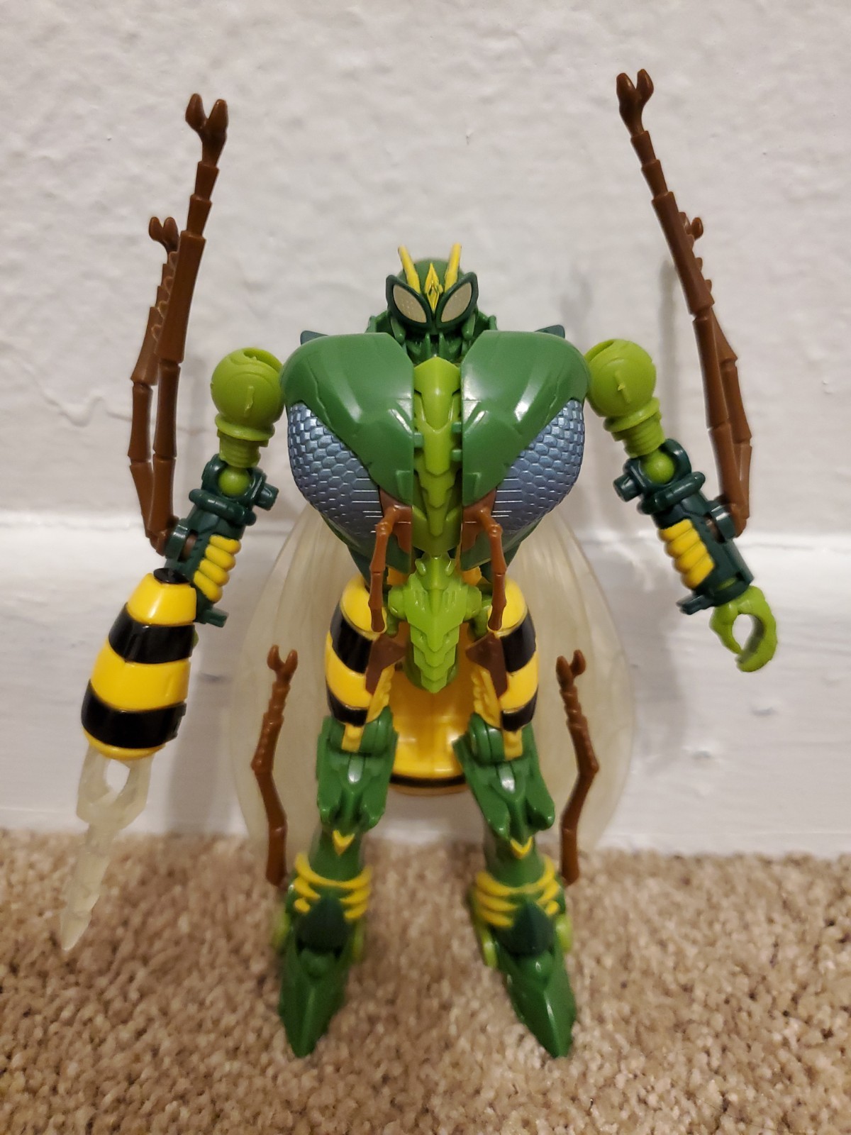 Transformers Thrilling 30 Waspinator Deluxe 30th Anniversary Generations 
