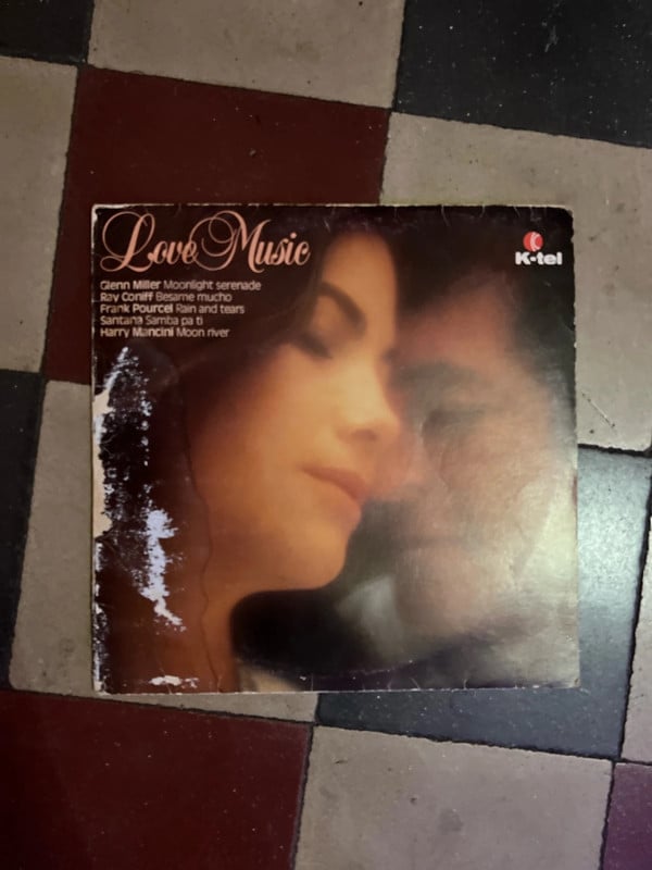LP Love Music