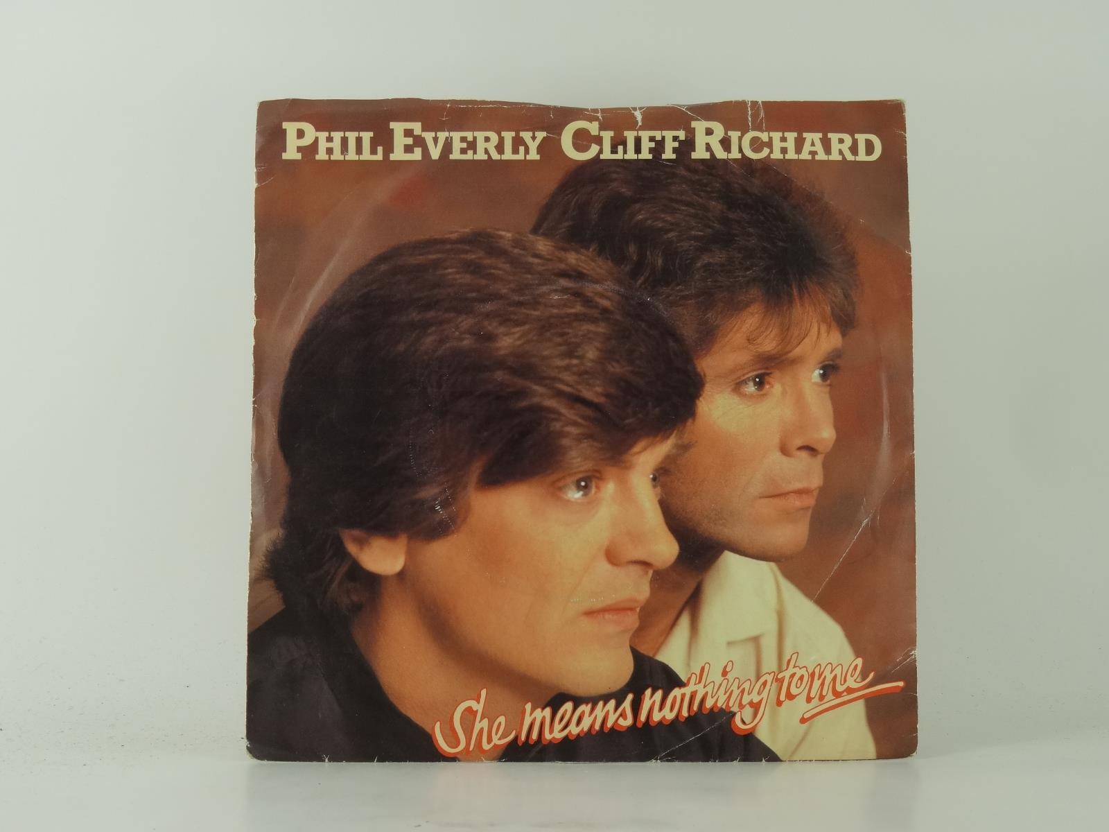 PHIL EVERLY AND CLIFF RICHARD SHE MEANS NOTHING TO ME (1) (15) 2 Track 7" Single