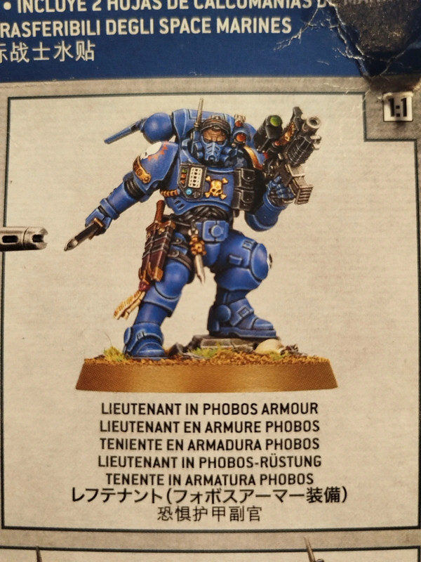 Lieutenant Space Marines primaris en armure phobos