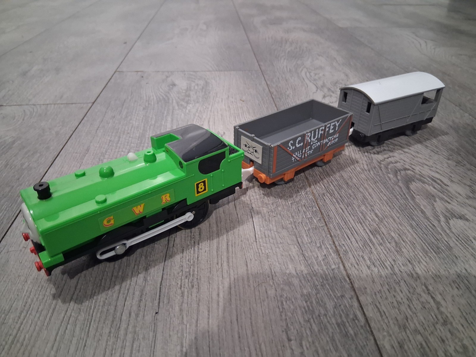 Trenino Thomas Trackmaster Duck con camion freno rospo. RARO a batteria. TOMY