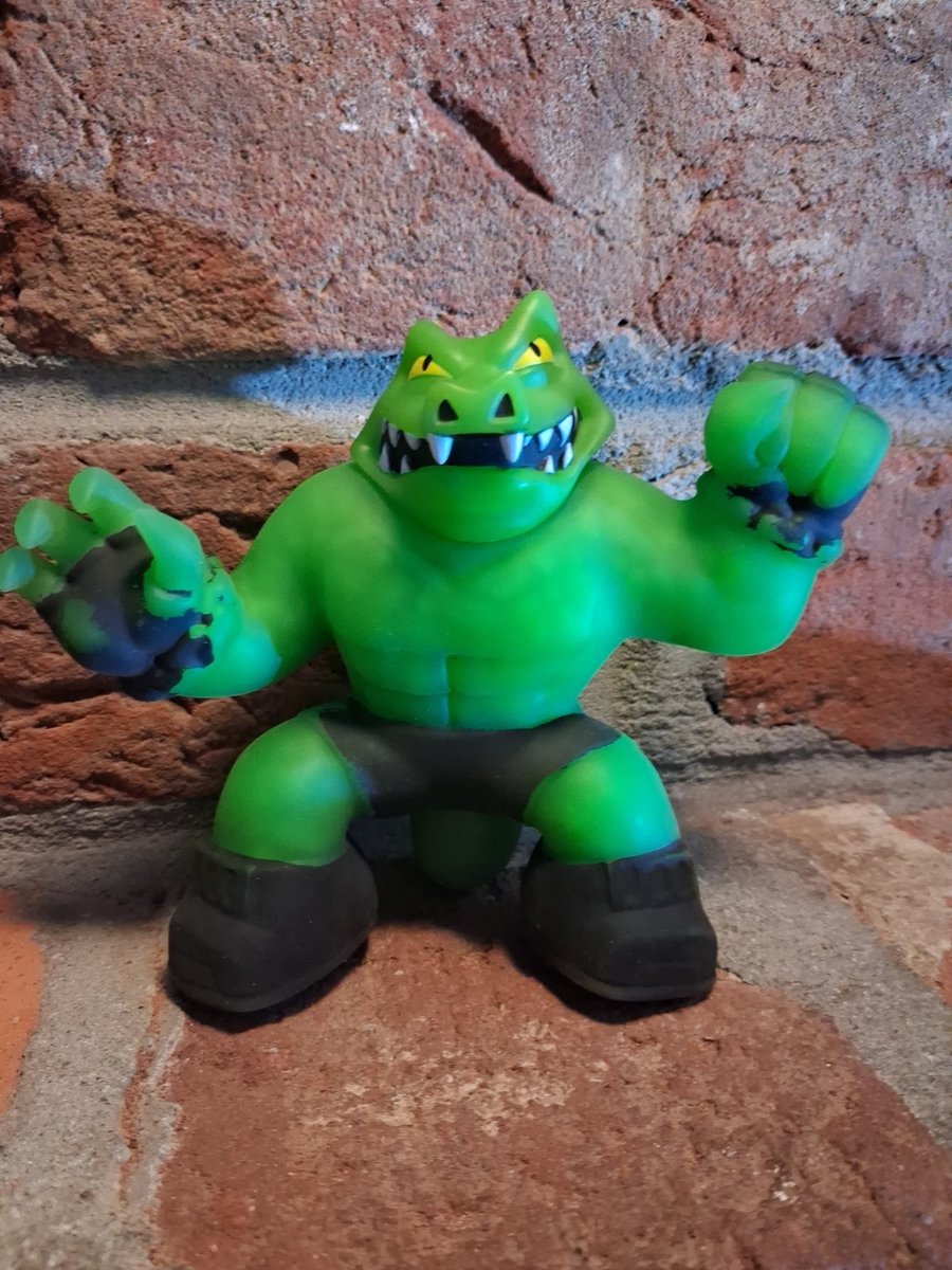 Heros Of Goo Jit Zu Rock Jaw Figure By Moose Ages 4+ versione rara da confezione da 4