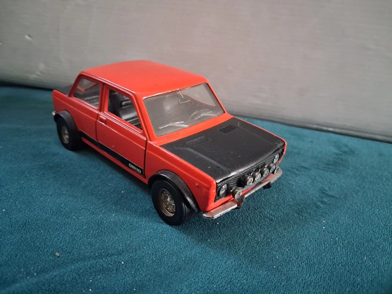 Fiat 128 politoys