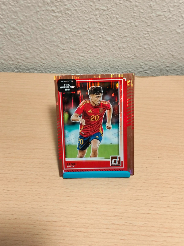 Pedri Bronze paralel Panini Donruss