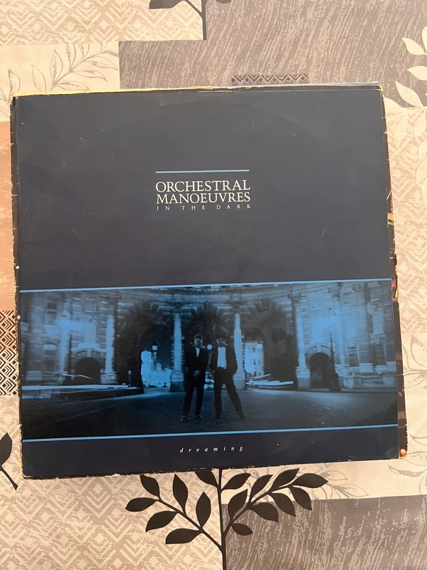 Dreaming - Orchestral Manoeuvres in the Dark (OMD)