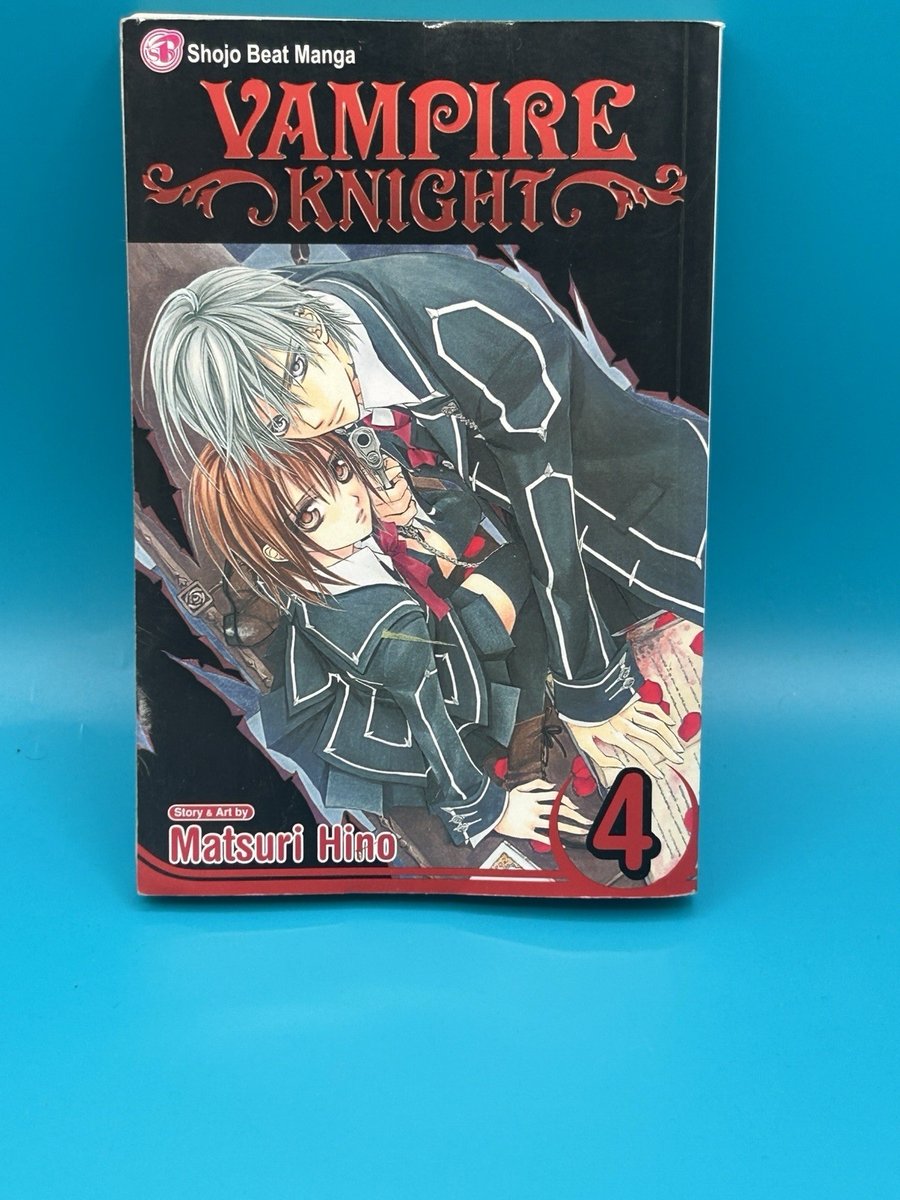 Vampire Knight Vol. 4 by Matsuri Hino, Paperback, 2004