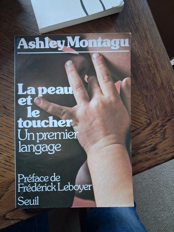 Livre la peau et le toucher