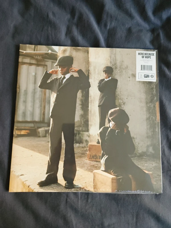 Vinyle Ezra collective - Here because of hope (édition limitée bleu)
