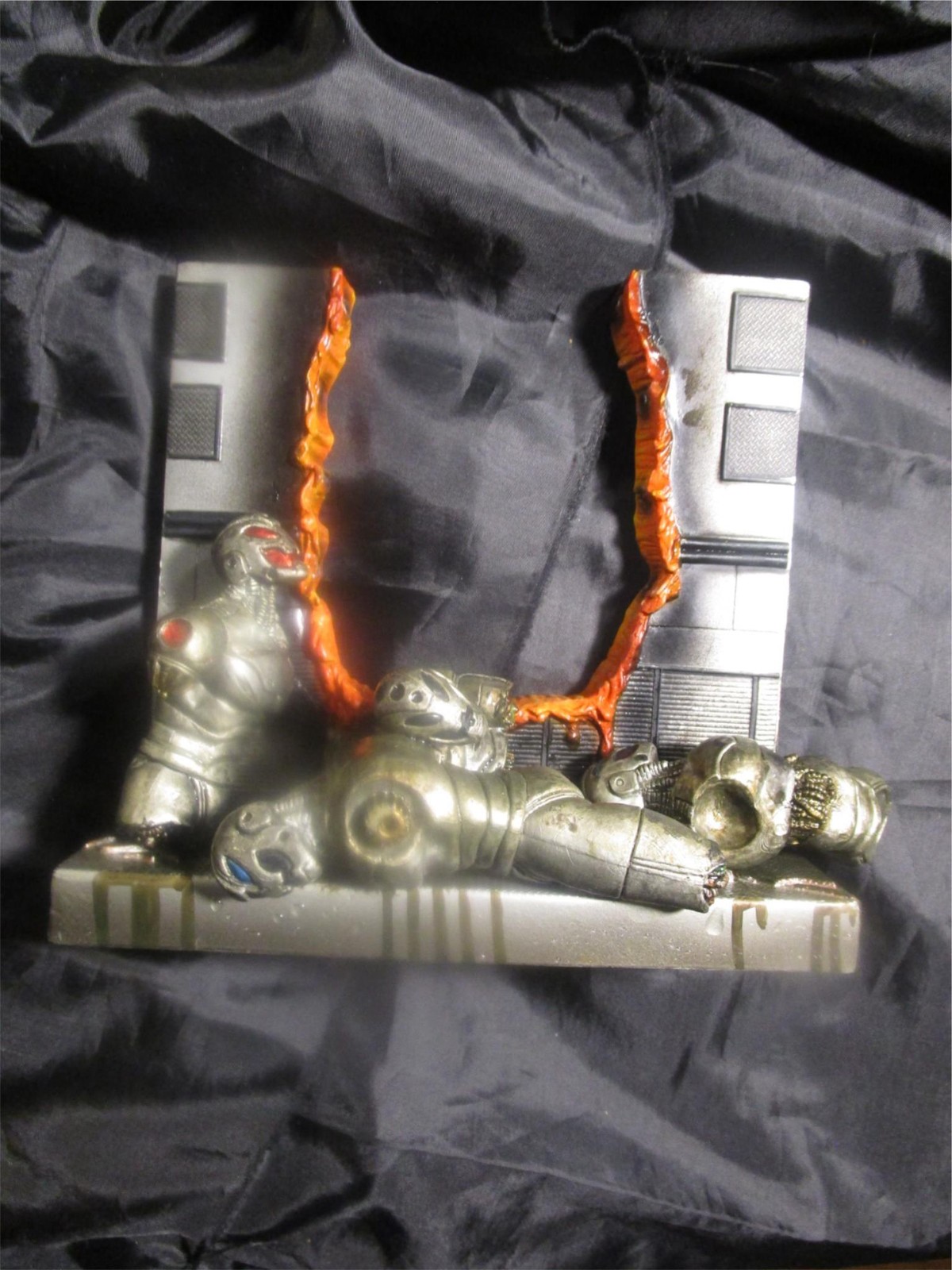 Ultron Drones Base di Marvel Legends Iron Man Serie 8 Stand Only Avengers-