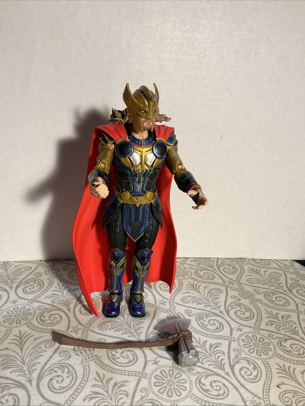 Marvel Legends 2022 Modellino Thor Love & Thunder 7" (manca la mano extra)