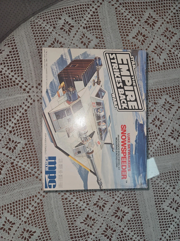 Luke Skywalker's Snowspeeder mpc 1980/1989