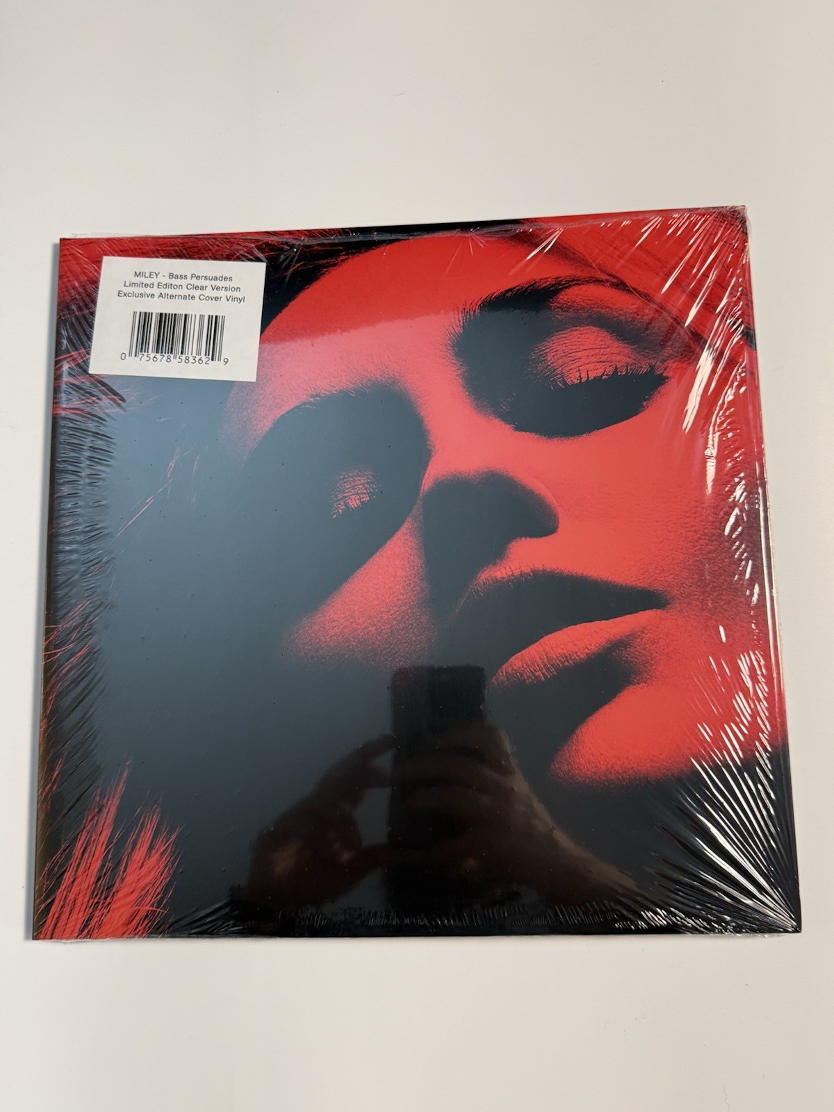 Miley Cyrus POP-UP EXCLUSIVE Bass Persuades Clear Vinyl SOLD OUT in Hand New