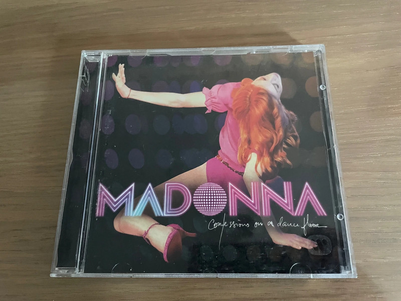 CD Madonna confessions on a dance floor