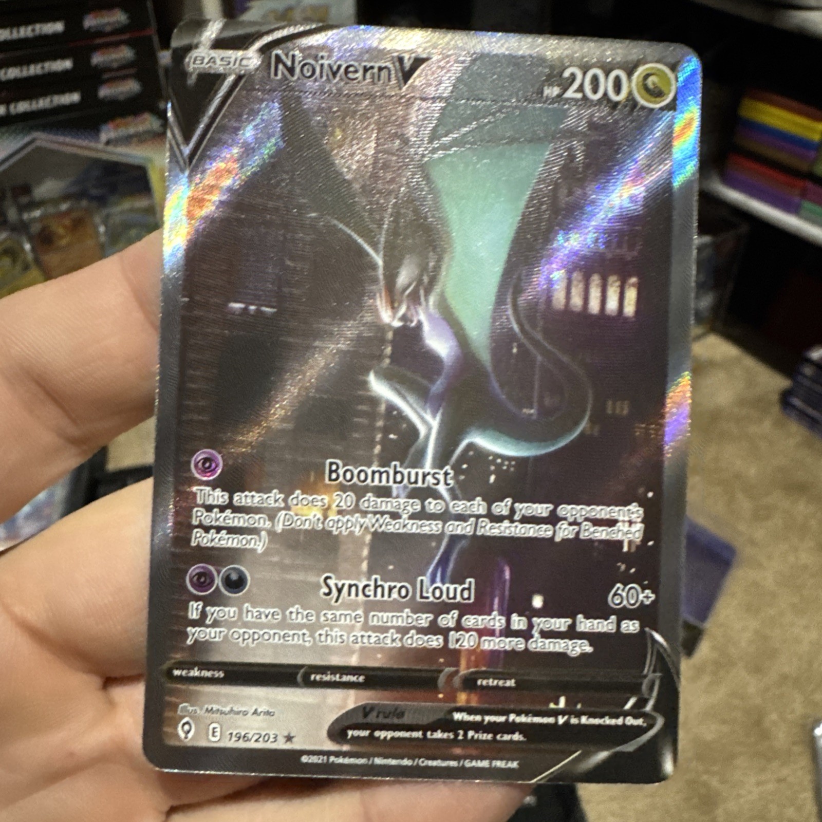 Noivern V Alternate Full Art Holo #196/203 - 2021 Pokemon Cieli in Evoluzione Nuovo/Come Nuovo