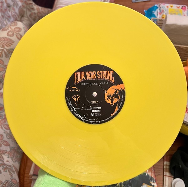 Four Year Strong ‎– Enemy Of The World(Sealed Yellow Vinyl LP) bent corner 107