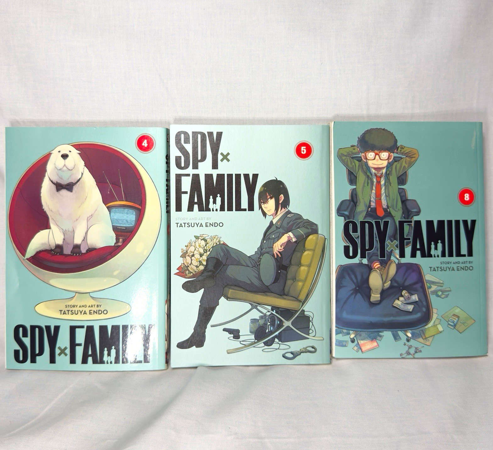 Lotto manga Spy x Family vol 4 5 8 brossura inglese di Tatsuya Endo VIZ