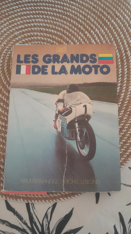 Livre "les grands de la moto"