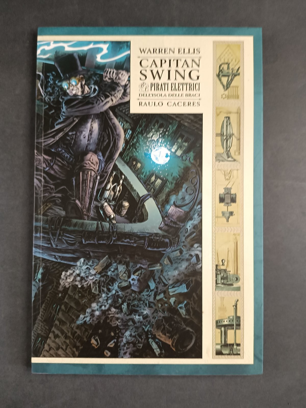 Fumetto CAPITAN SWING PIRATI ELETTRICI DELL'ISOLA DELLE BRACI - Panini Comics