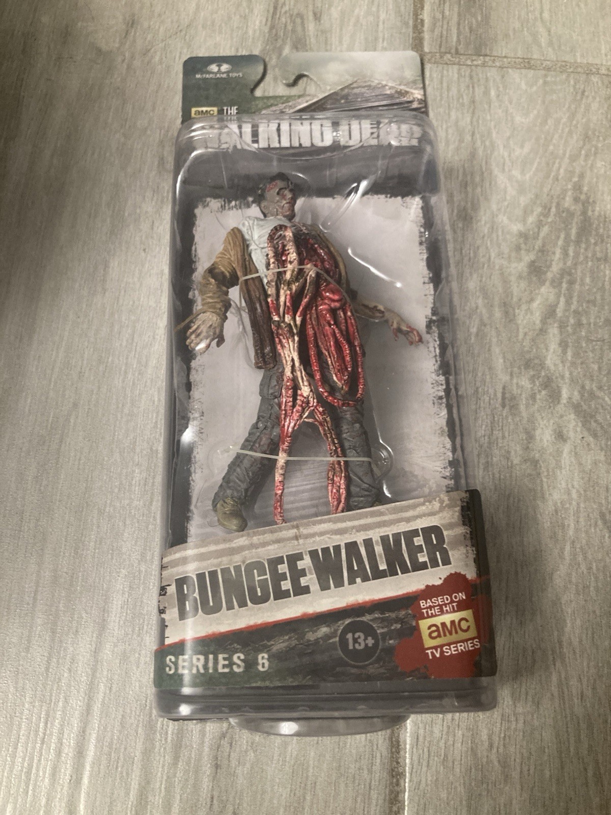 The Walking Dead * BUNGEE WALKER ZOMBIE * series 6  McFarlane Toys