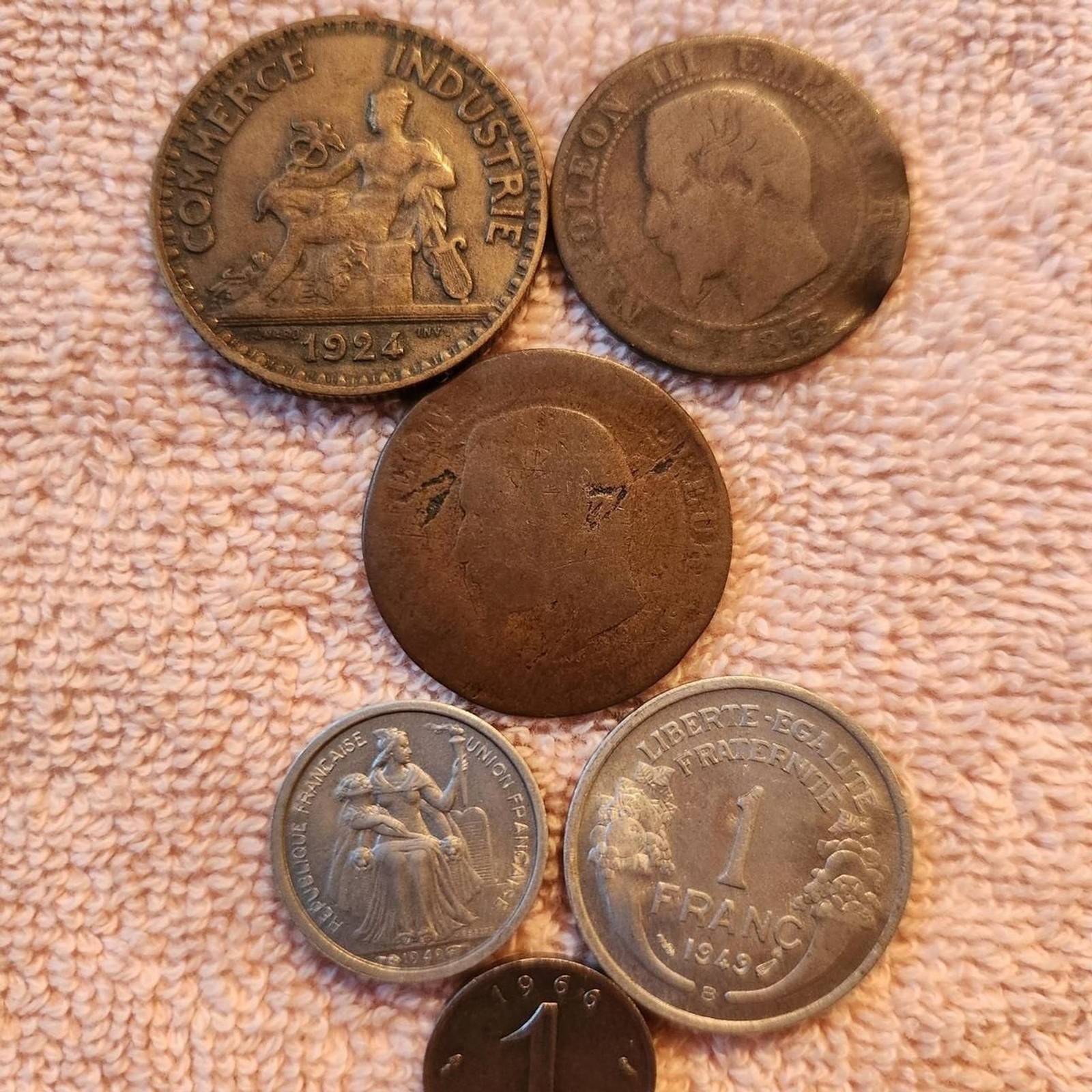 Da collezione marrone e argento senza marchio