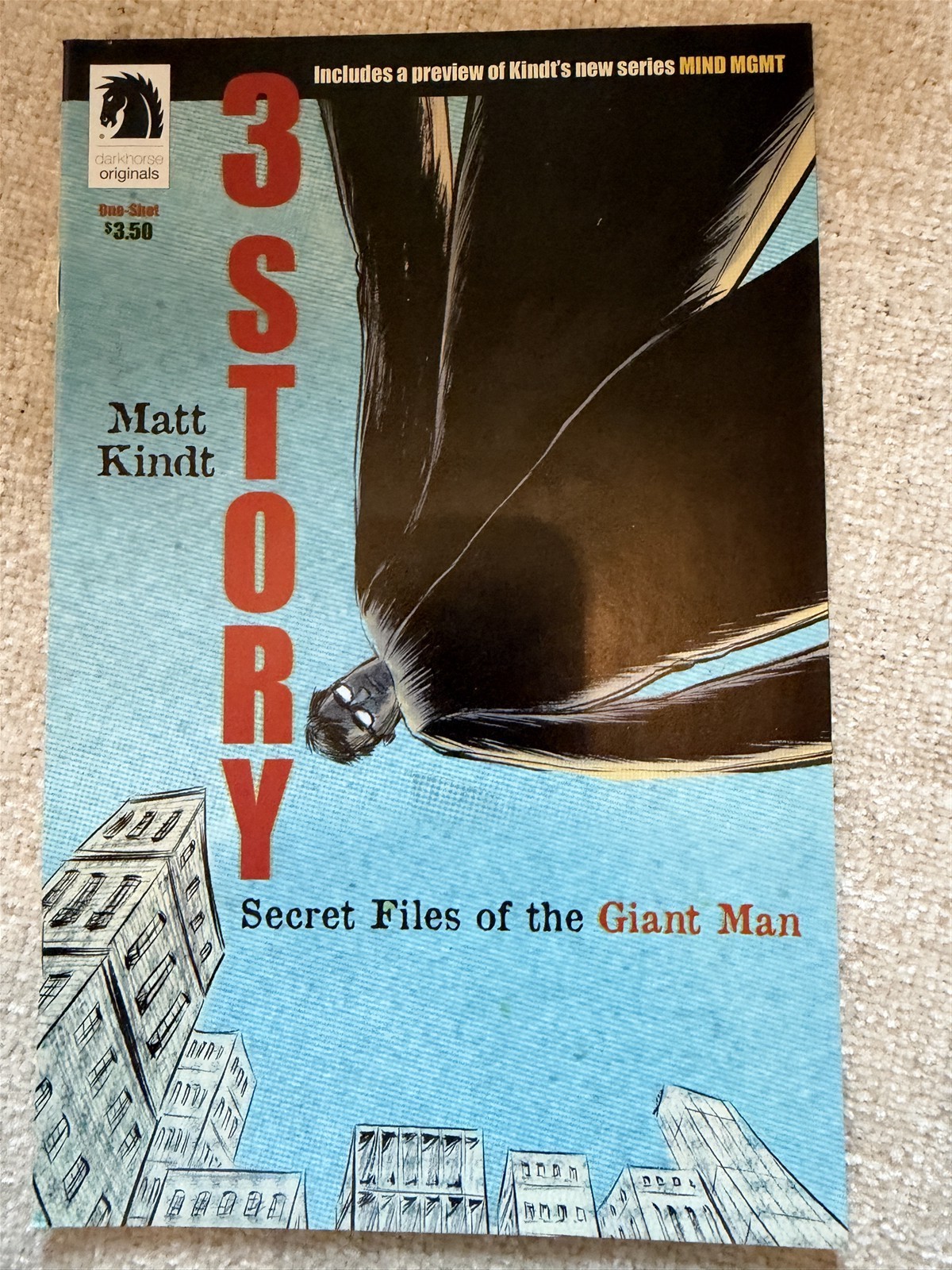 3 STORY #1 One-Shot Giant Man Matt Kindt Dark Horse Comics 2012 VF/NM
