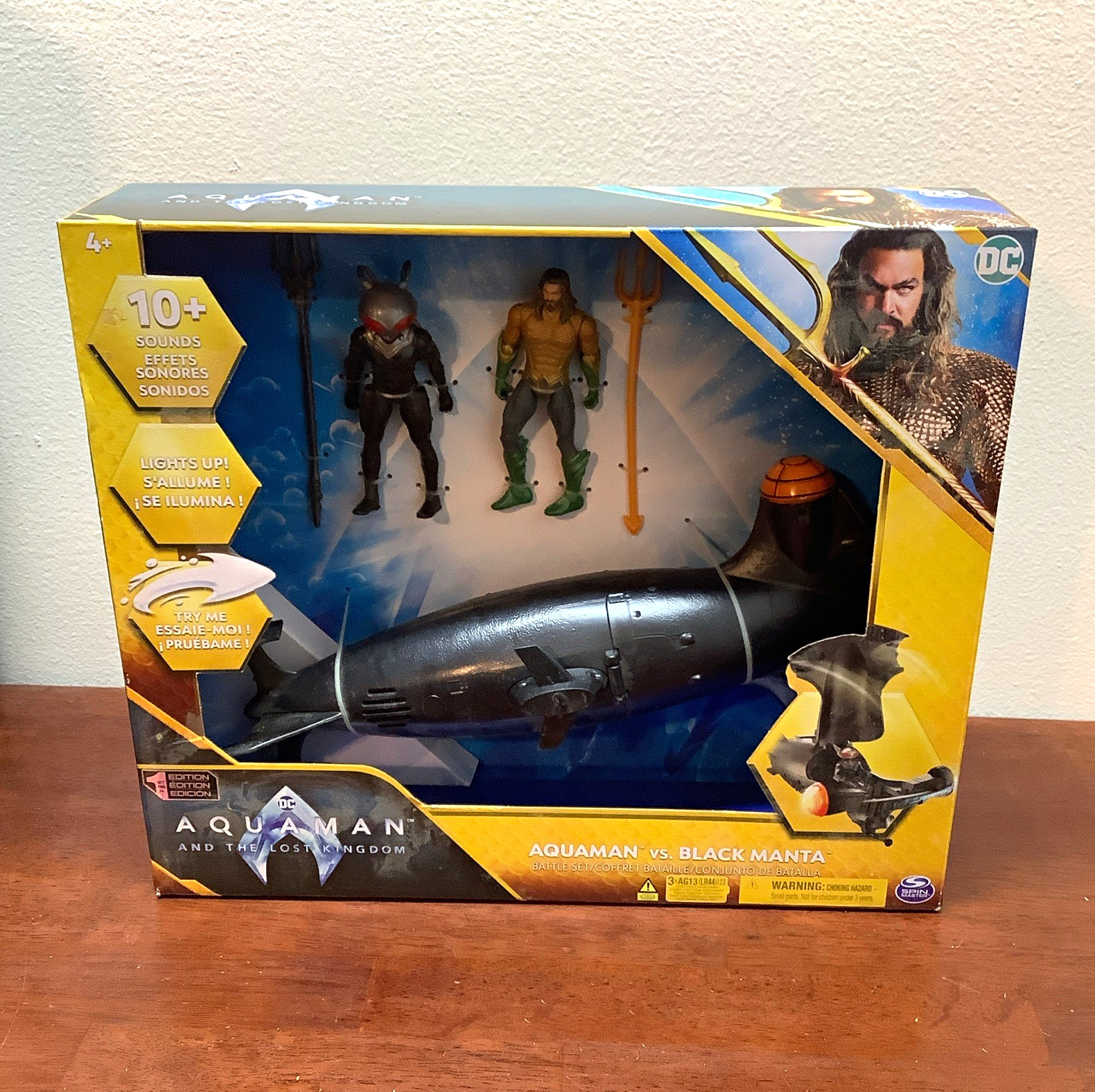 Spin Master Aquaman Lost Kingdom Aquaman vs Black Manta Light Up Submarine