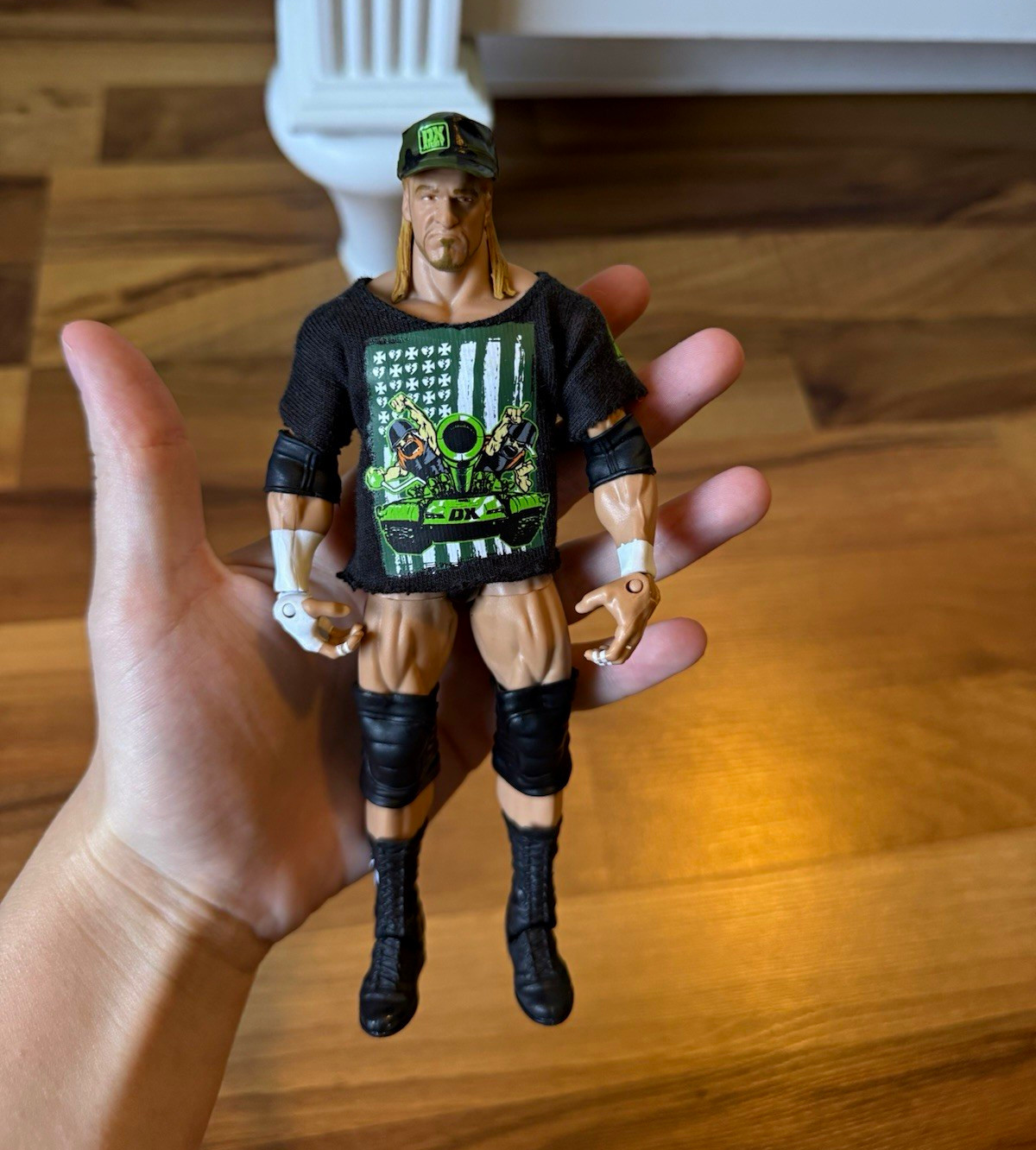 WWE DX Triple H Elite 7 Wrestling Action Figure W/ Cloth Shirt & Camo Hat