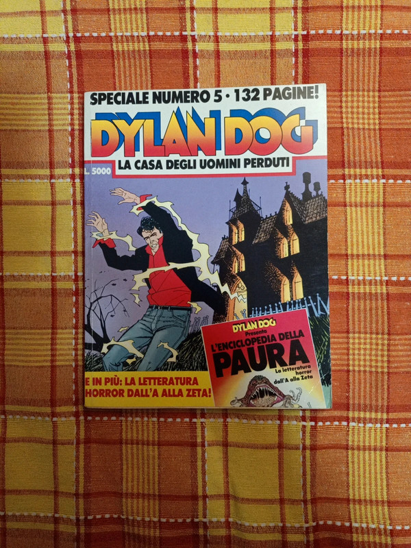 Vendo Dylan Dog serie Speciale n. 5 con albetto allegato.