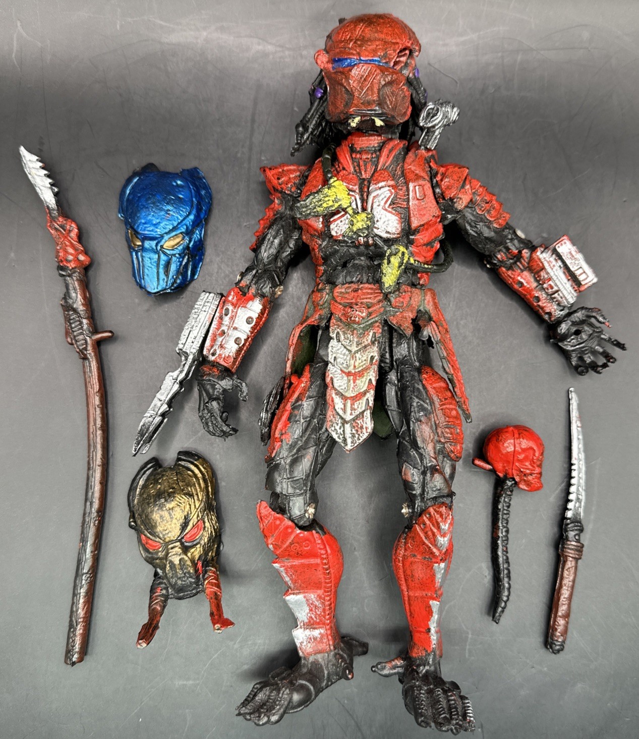 Modellino messicano Predator Big Red Bootleg con accessori 9,5"