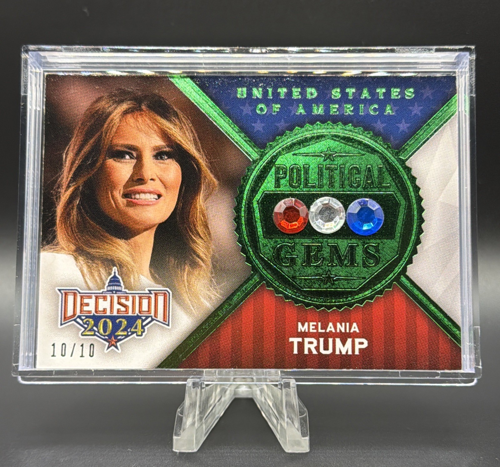 2024 Decisione Gemme Politiche Foglio Verde Melania Trump 10/10 