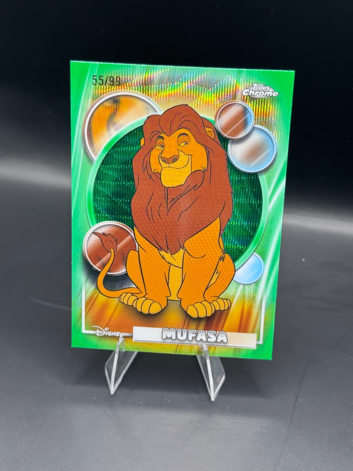 2026 Topps Chrome Disney Mufasa rifrattore onda verde #/99 Il Re Leone