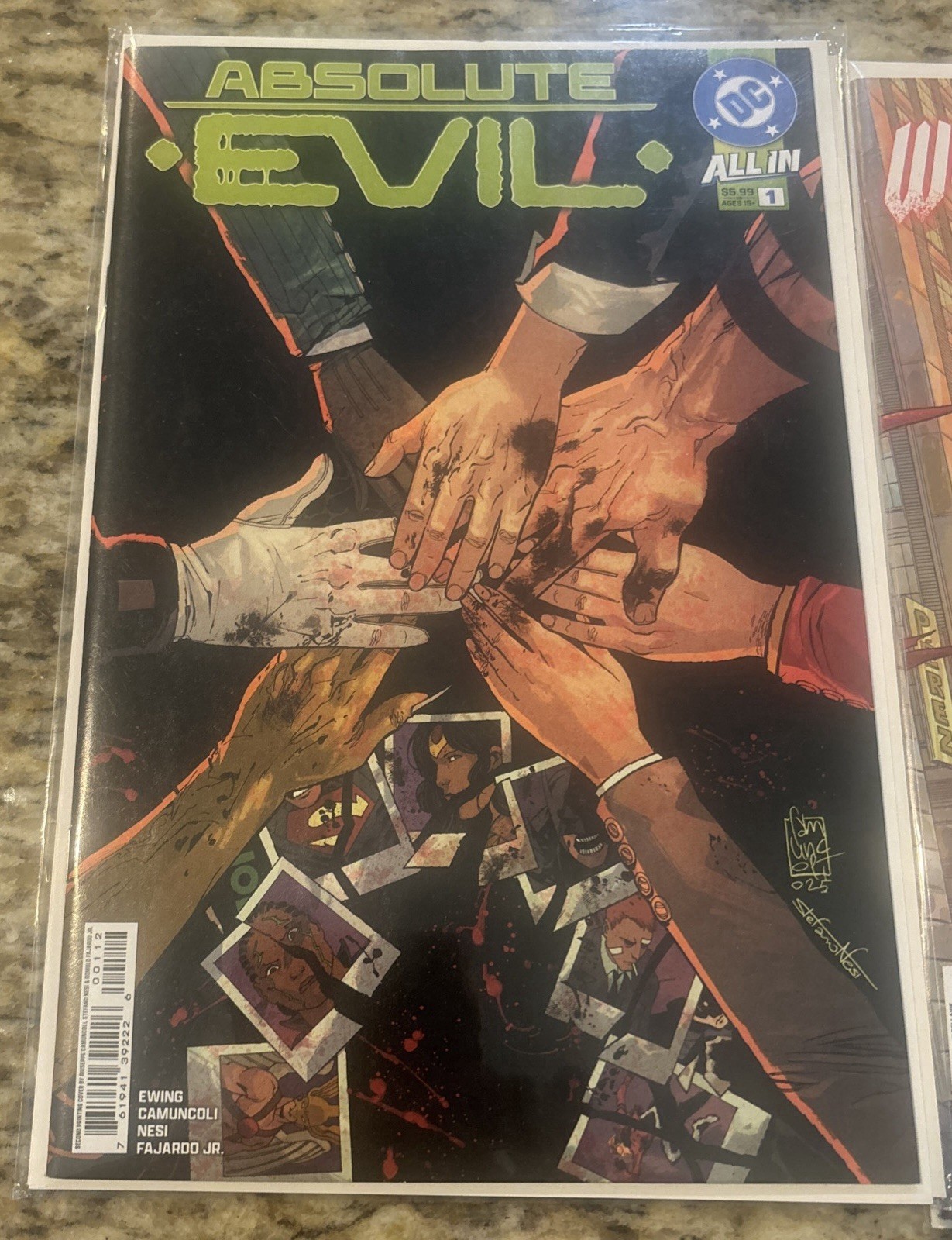 Absolute Evil #1 e Absolute Wonder Woman #7 prima stampa.