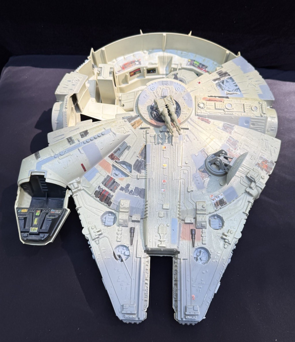 Star Wars 1995 TONKA Lucas Films Millennium Falcon 02862 - Ha bisogno di parti