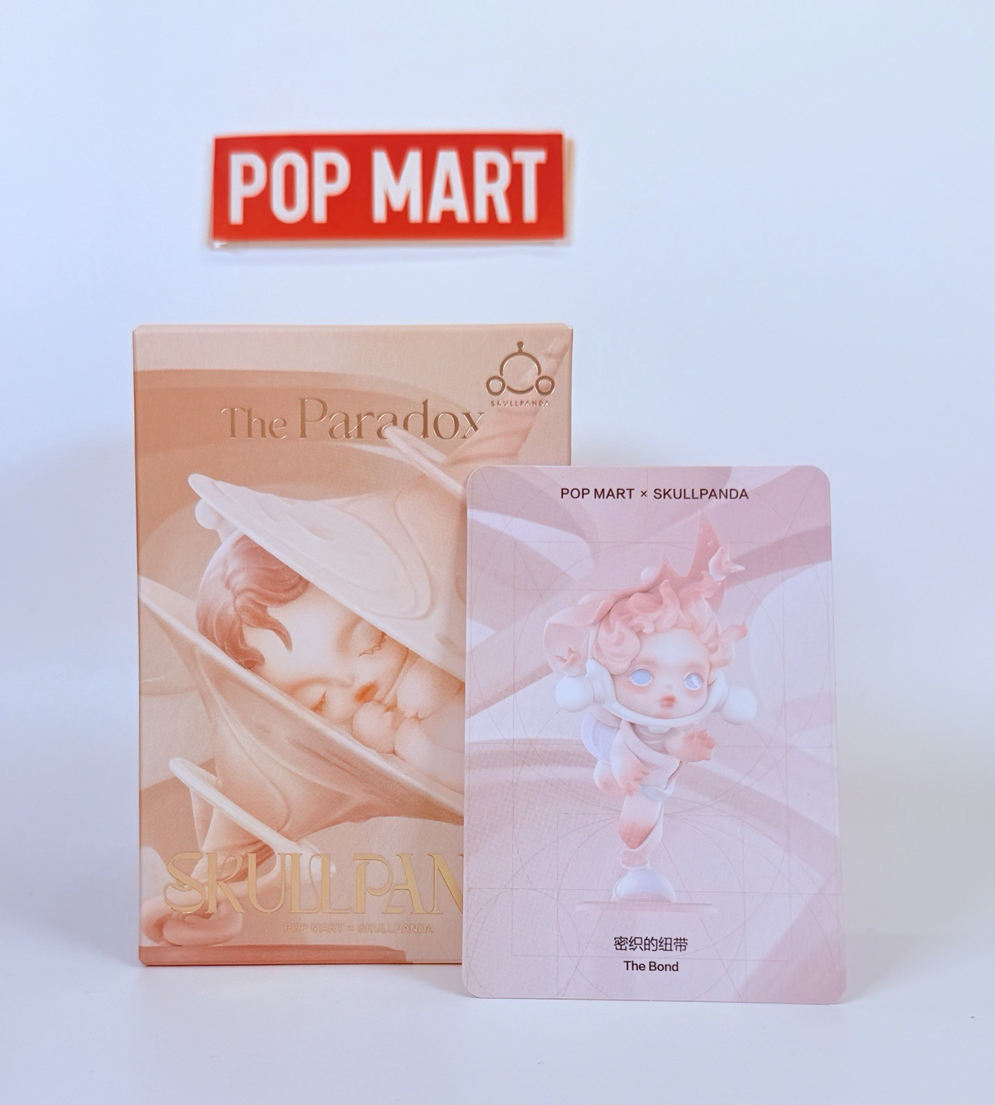 Popmart Skullpanda: The Paradox Series The Bond nuovo stesso giorno post!
