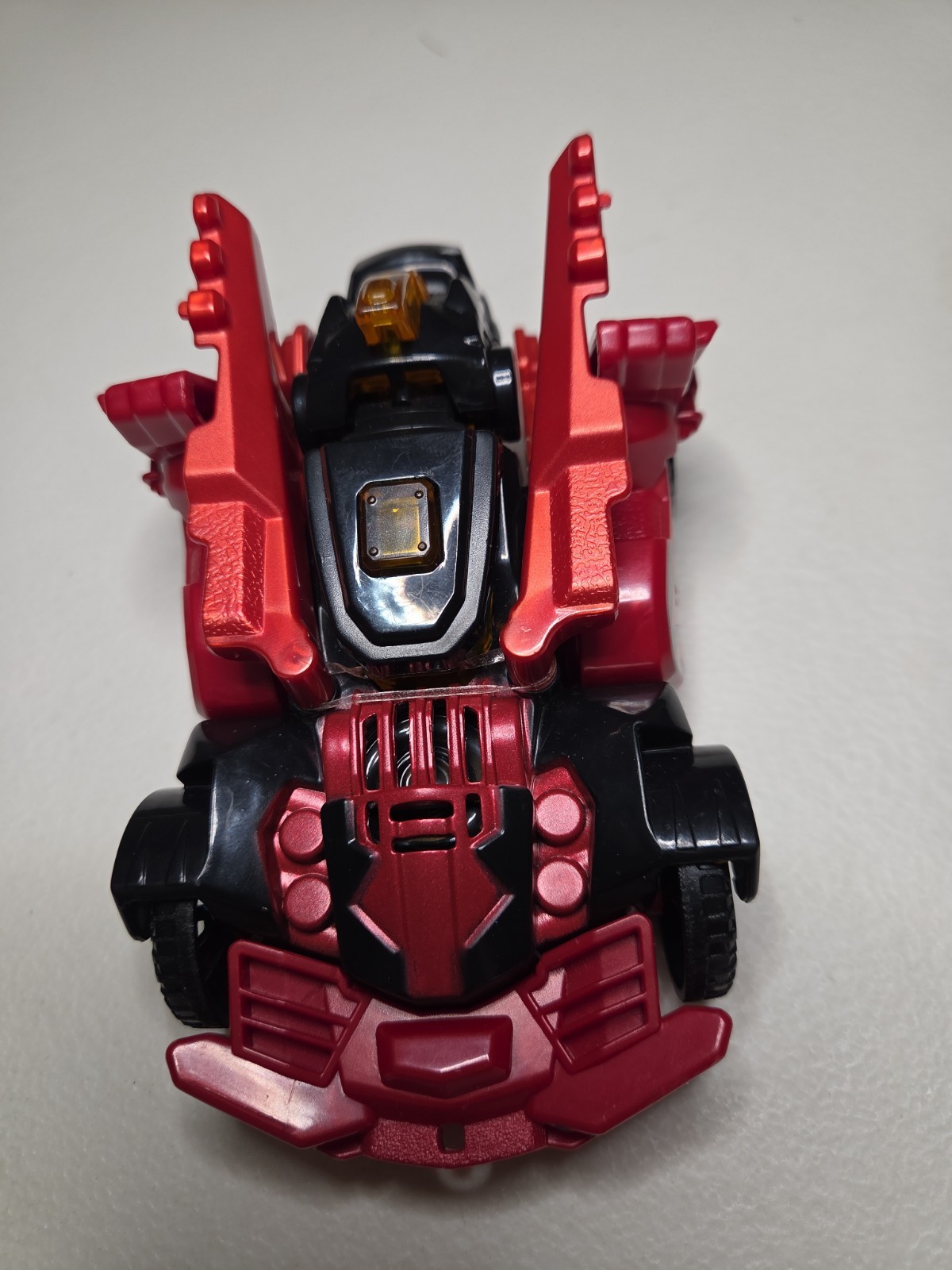 VTech Switch and Go T-Rex Muscolo Auto Trasformazione Dino e Effetti Fuoco