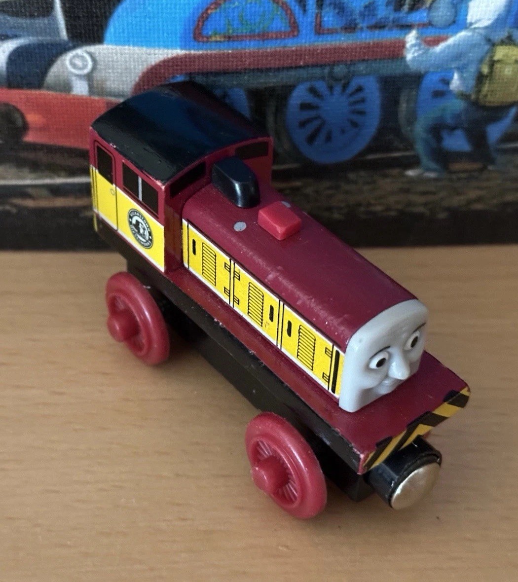 Authentic Tomy Wooden Thomas Train Dart! $1 Combined Shipping!