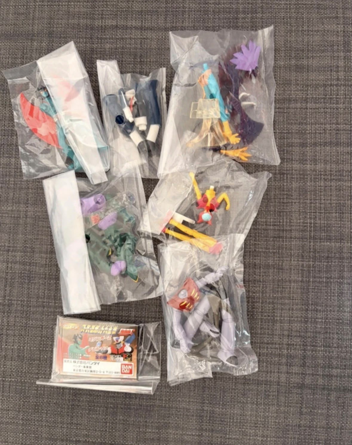 Bandai Gashapon MAZINGA vs DEVILMAN SET di 6 COMPLETO, 1998, Pari al Nuovo
