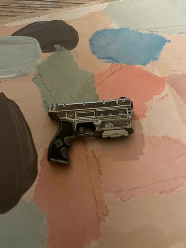Mini Brands Netflix rebel moon Waffe