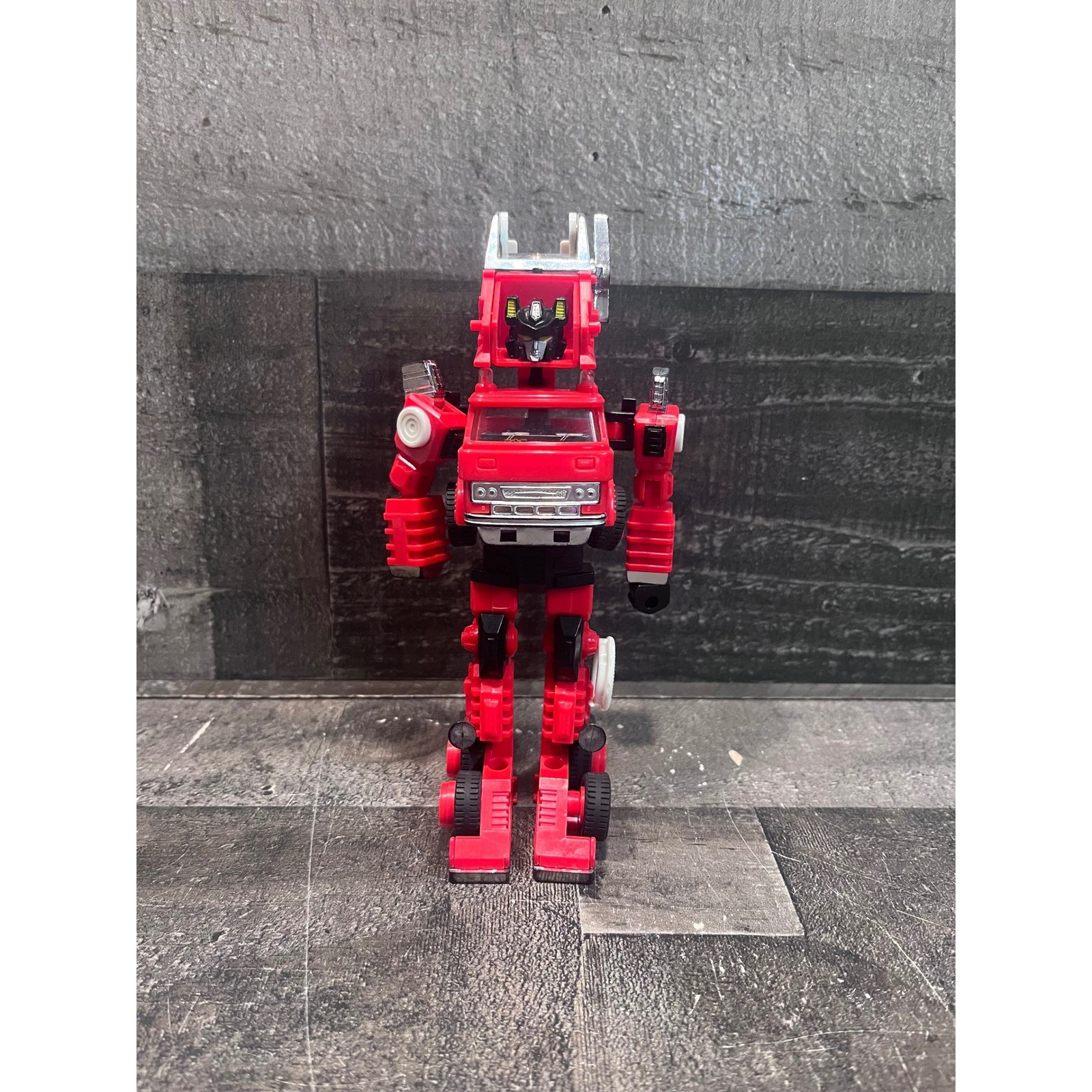 Modellino Hasbro Transformers G2 Inferno Autobot 1992 vintage