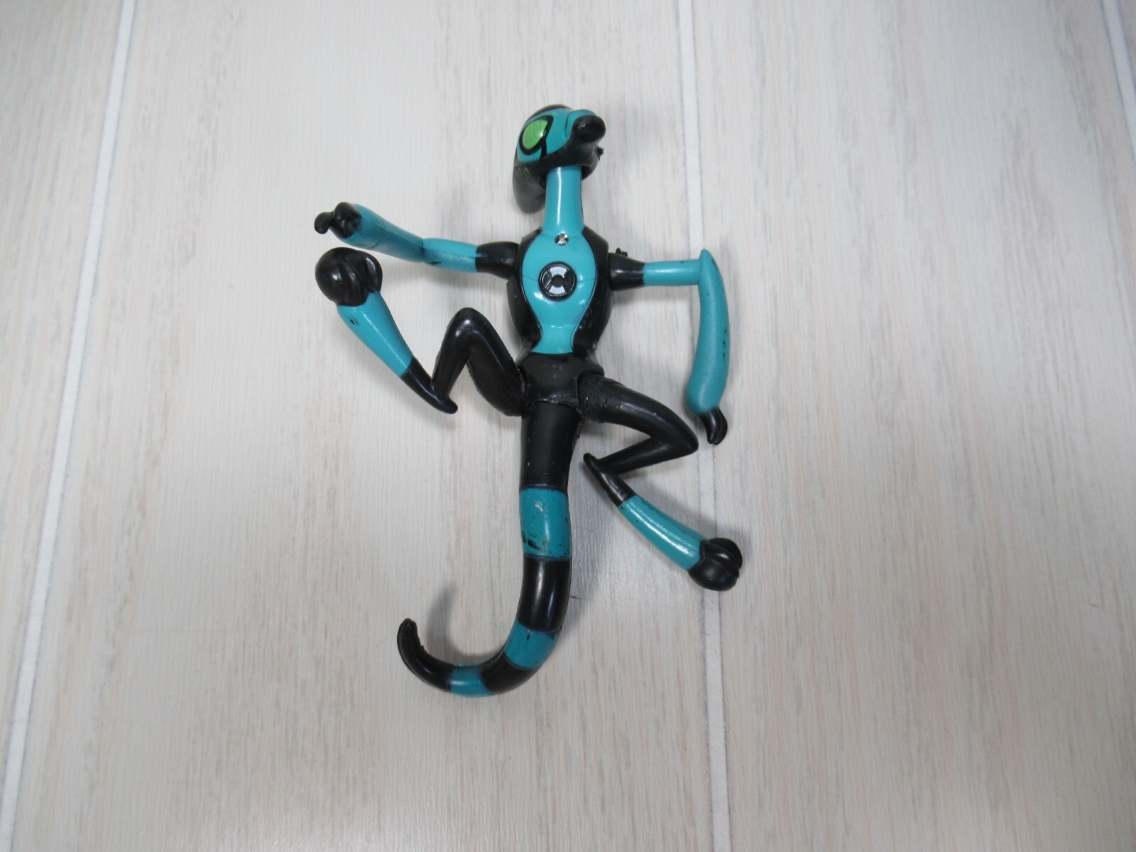 Ben 10 XLR8 Action Figure Playmates USATO BENE riparato no luce