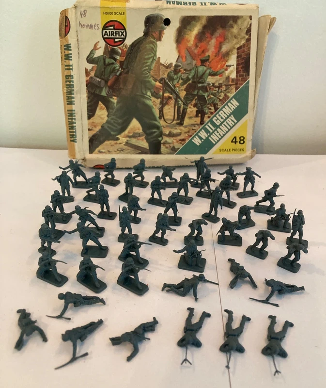 Airfix, 01705 W.W.II German Infantry / Infanterie Allemande 1/72 H0/00, années 70