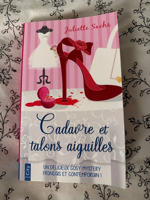 Livre Cadavre et talons aiguilles