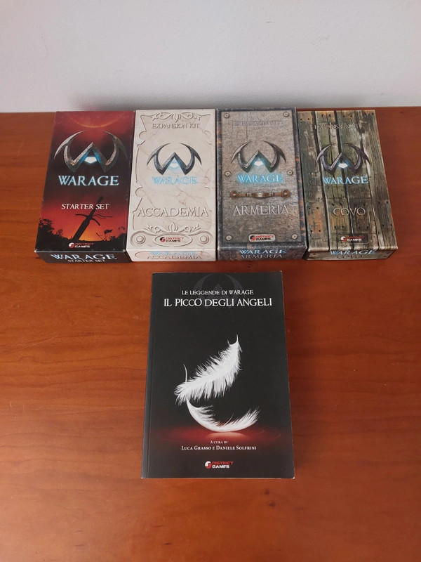 Set Warage con starter kit, 3 expansion kit e il libro