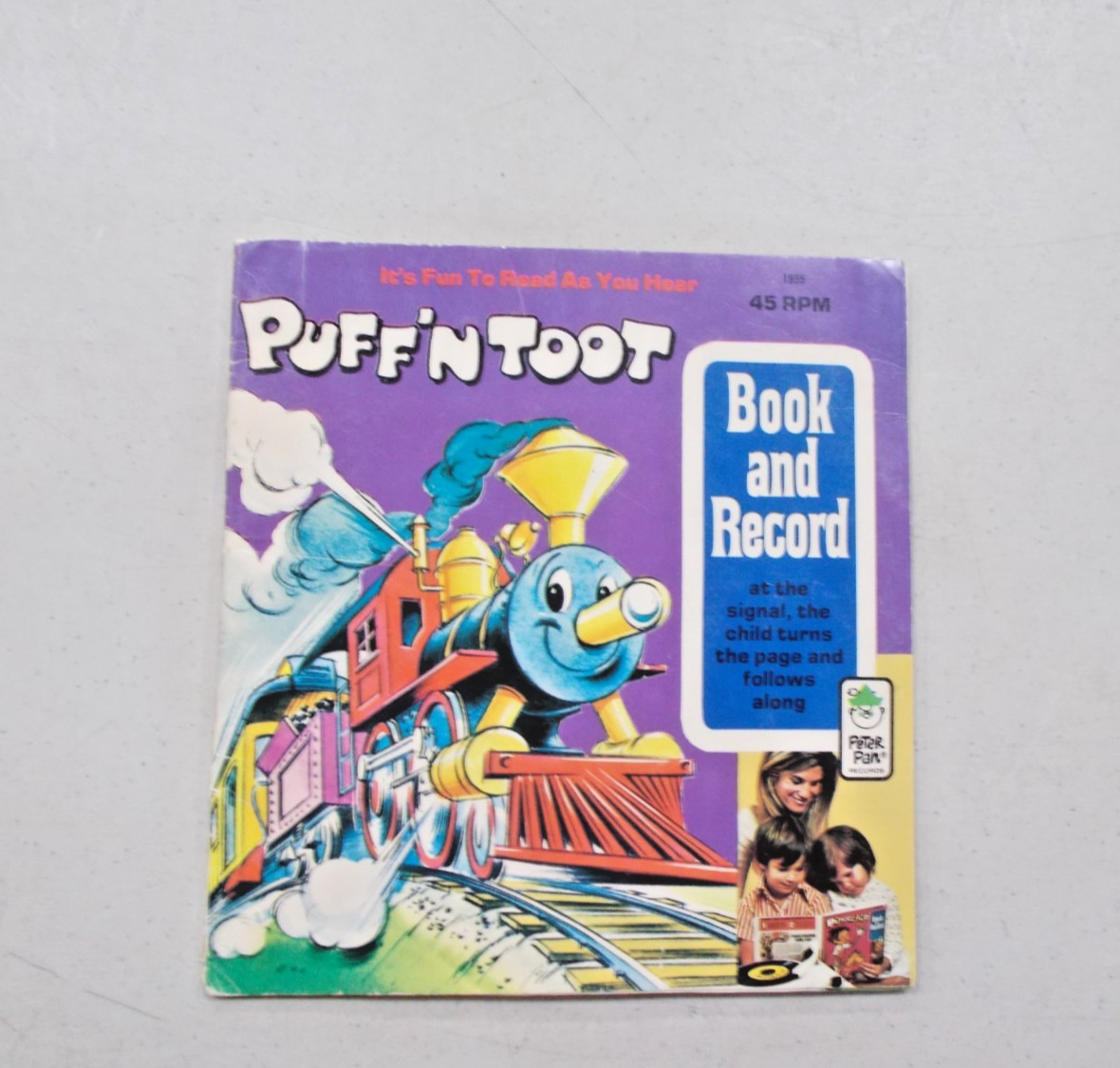 * PUFF 'N TOOT - Peter Pan Records - Vinyl 45 RPM 7"  1971 Story Book and Record