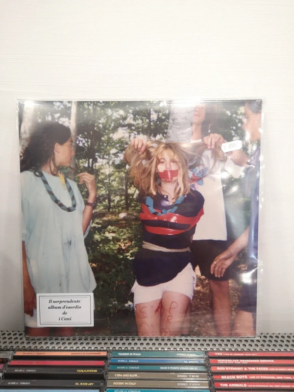 I cani - il sorprendente album d'esordio de I Cani" | Vinileria
