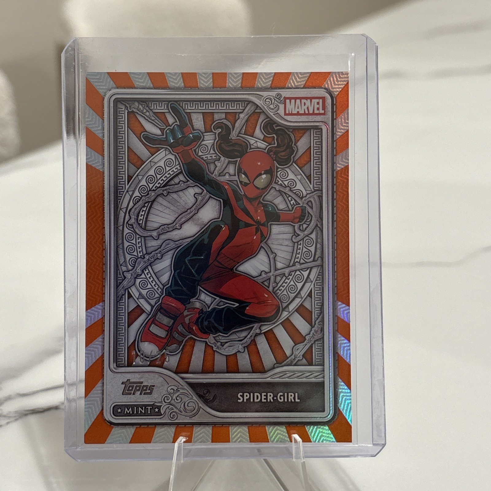 Marvel Mint 2026 Spider-Girl arancione 10/25 diamante