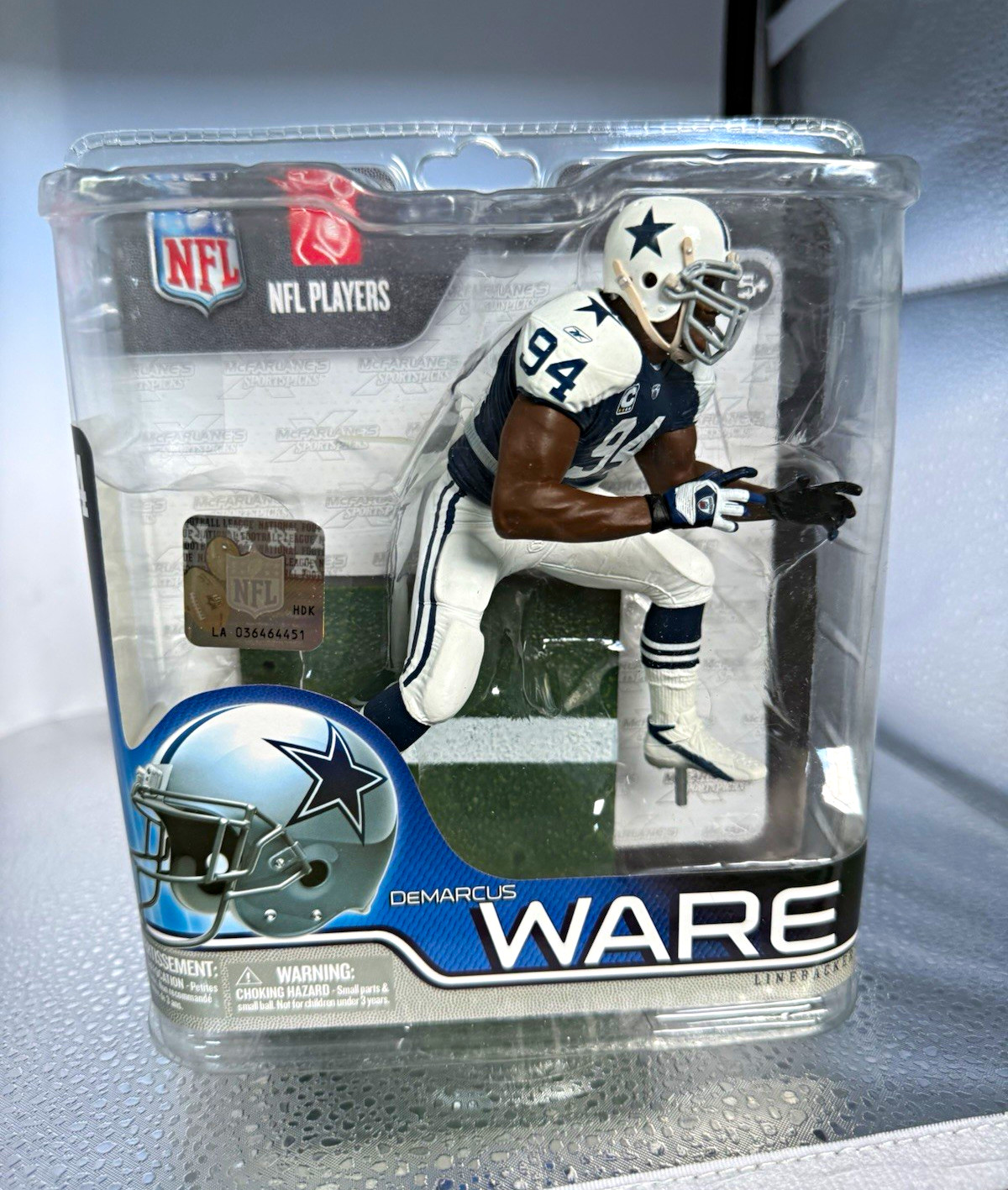 Figurina McFarlane NFL Players Series 30 DeMarcus Ware Dallas Cowboys #94