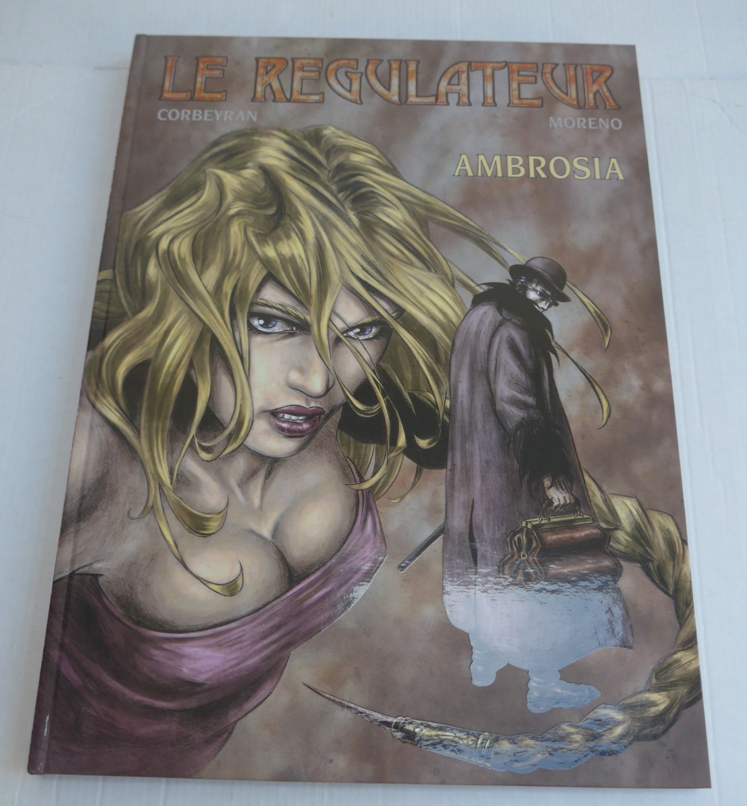 BD MUST 2002 TT Regulateur T 1 Ambrosia MORENO N°187/400 NEUF mais léger défaut