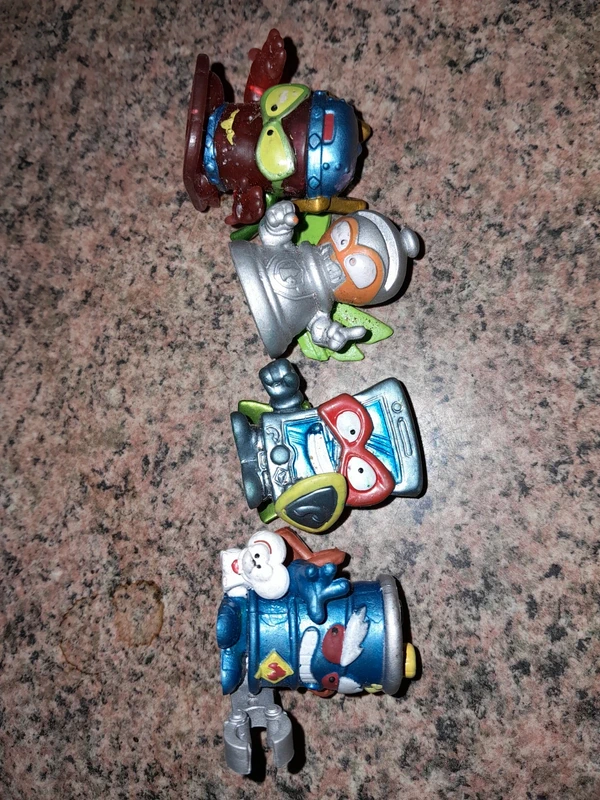 Superthings 4 figuras