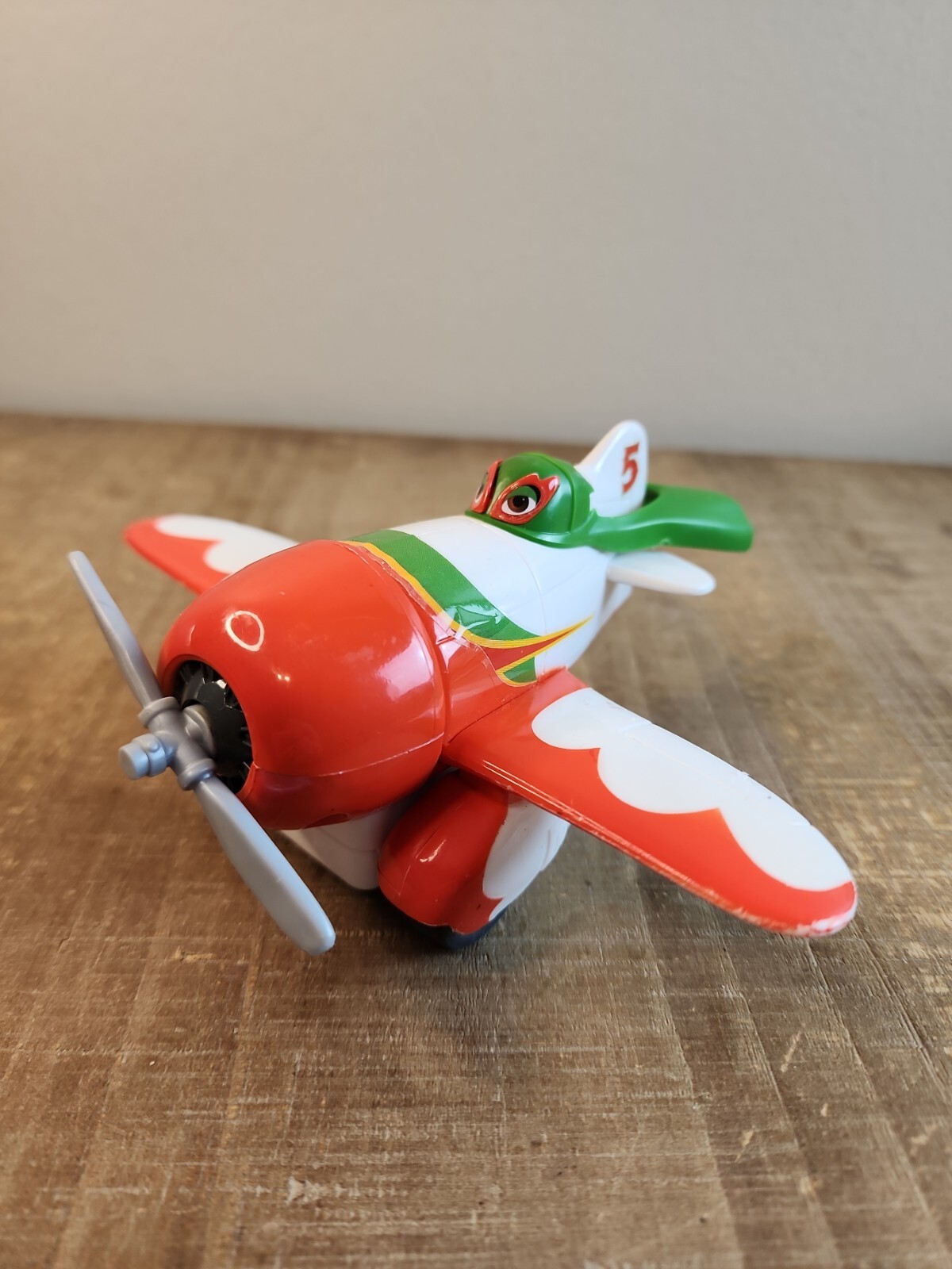 DISNEY PLANES EL CHUPACABRA PULL BACK & GO TOY 6" PIXAR CARS AIRPLANE CARS